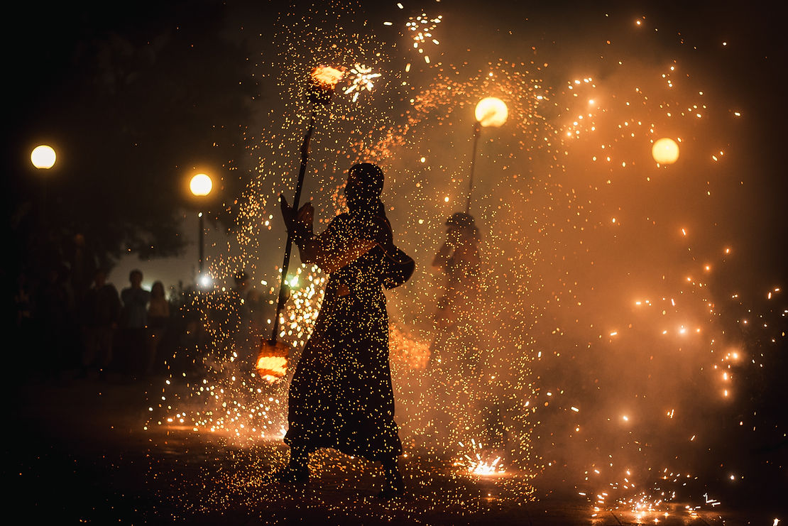 fire show in the dubai desert